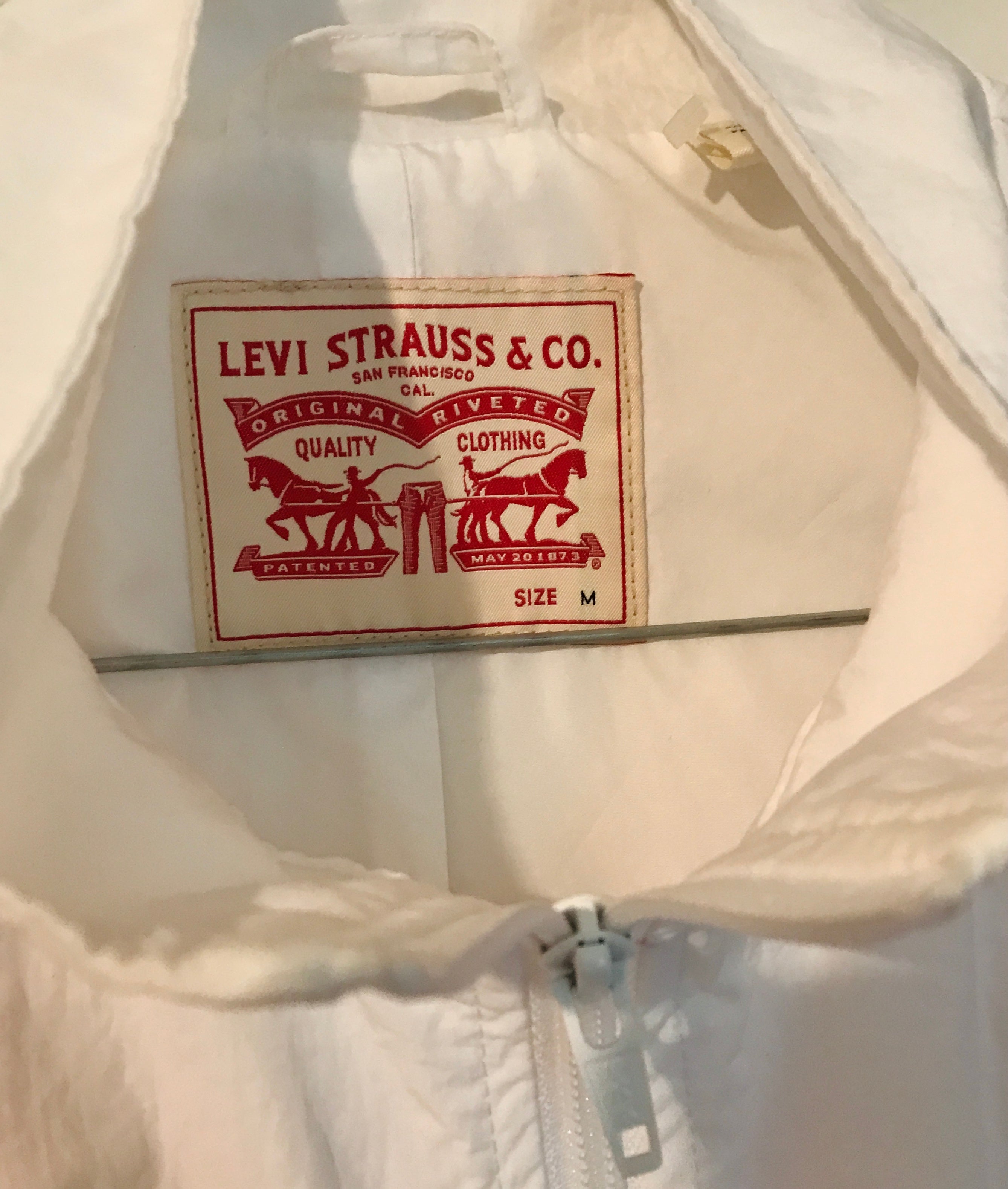 Ново яке Levi's във винтидж стил
