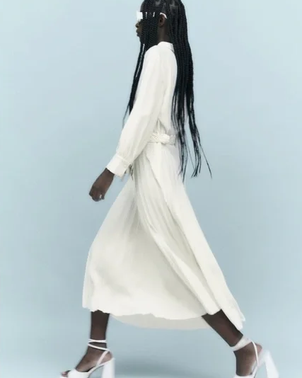 Плисирана рокля ZARA