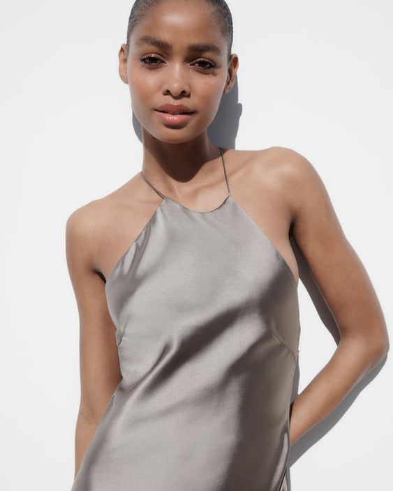 Дълга рокля ZARA с гол гръб